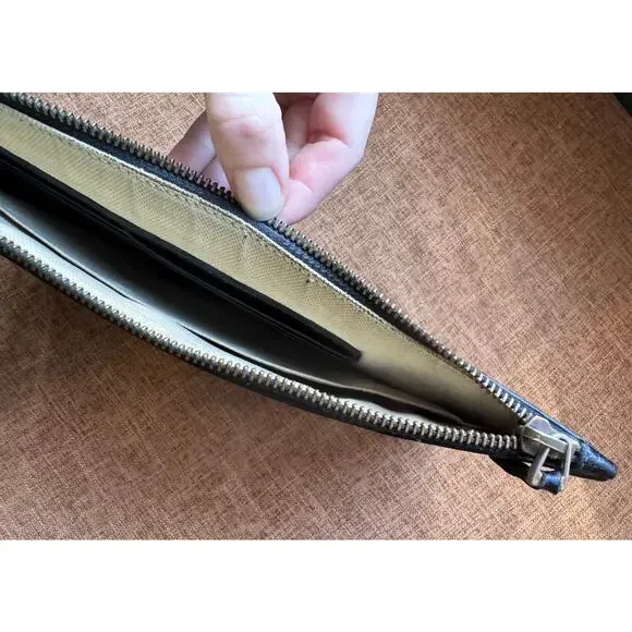 Auth. Gucci GG Marmont Black Leather Pouch Clutch - Picture 15 of 16